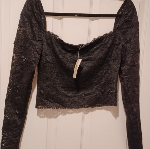 GUESS SHEER LACE LONG SLEEVE CROP TOPSIZE SMALL92% POLYESTER,  8% ELASTANE - Picture 5 of 8